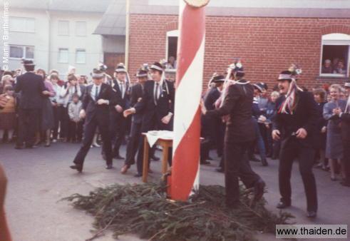 Thaiden_Kirmes_1983_09